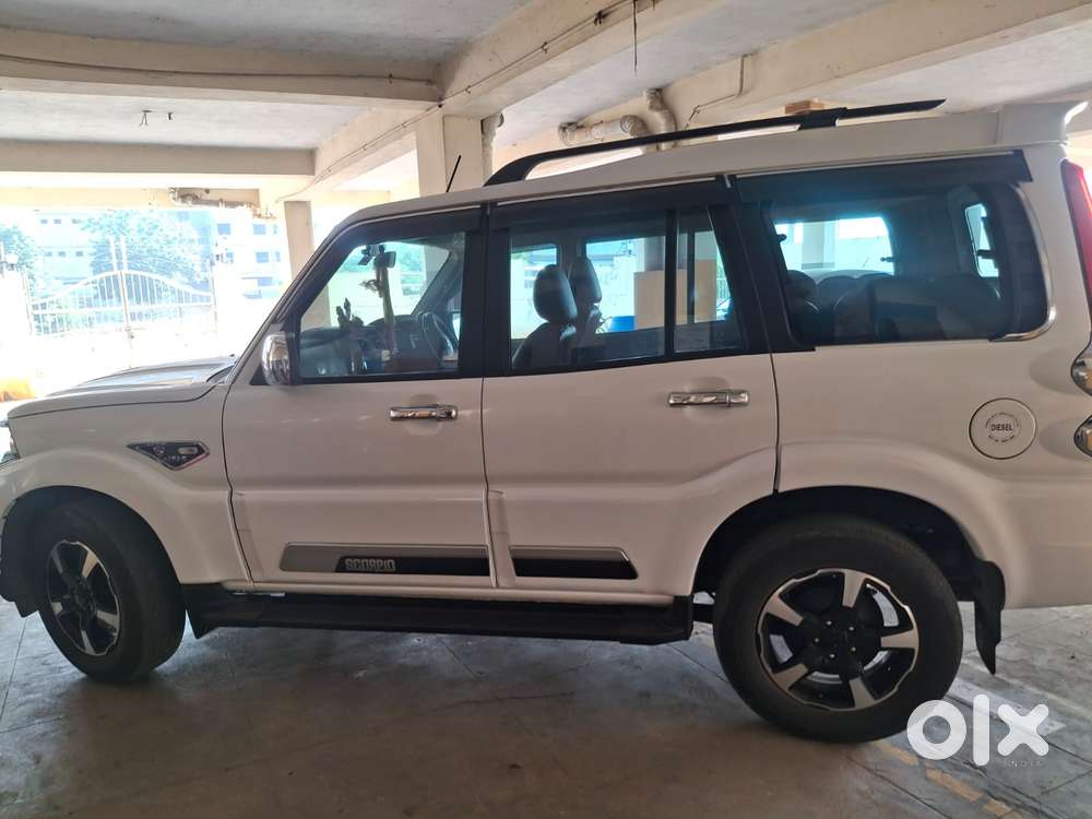 Mahindra Scorpio Classic 2.2 S 11 Mt 7 Str, 2023, Diesel