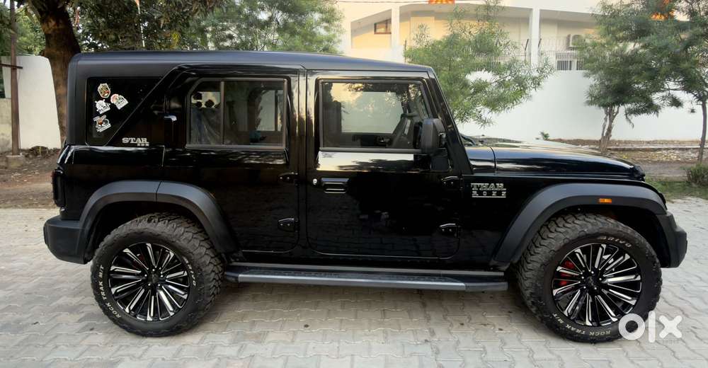Mahindra Thar Roxx Ax7 L Diesel Mt 2wd, 2026, Diesel