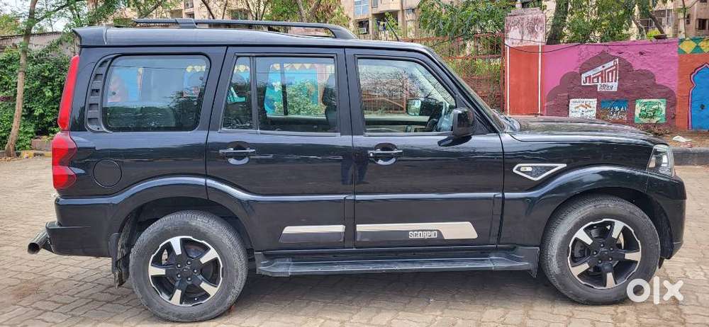 Mahindra Scorpio Classic 2.2 S 11 Mt 7 Str, 2023, Diesel