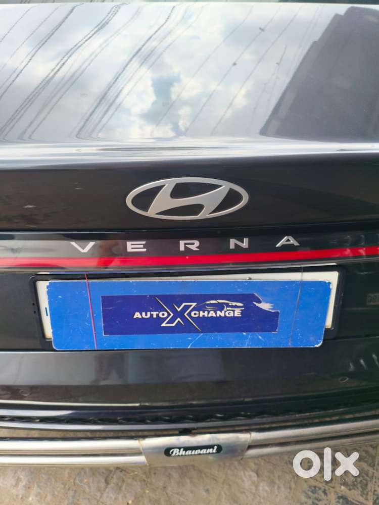 Hyundai Verna 1.5 Sx (o) Petrol Mt, 2023, Petrol