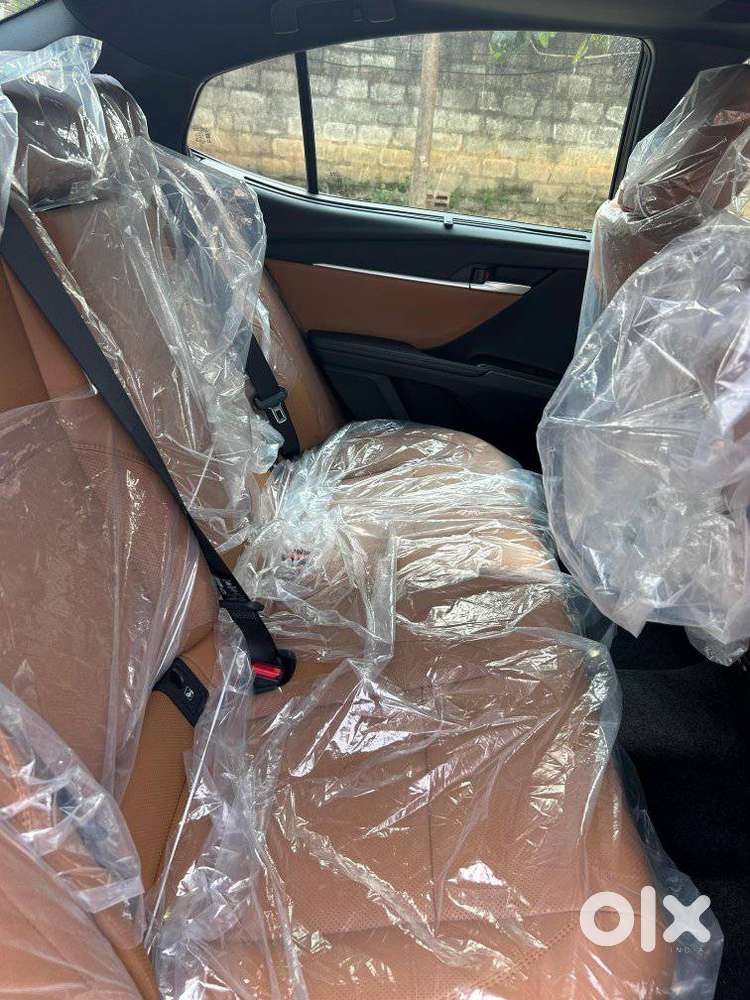 Toyota Camry 2.5 Hybrid, 2026, Petrol