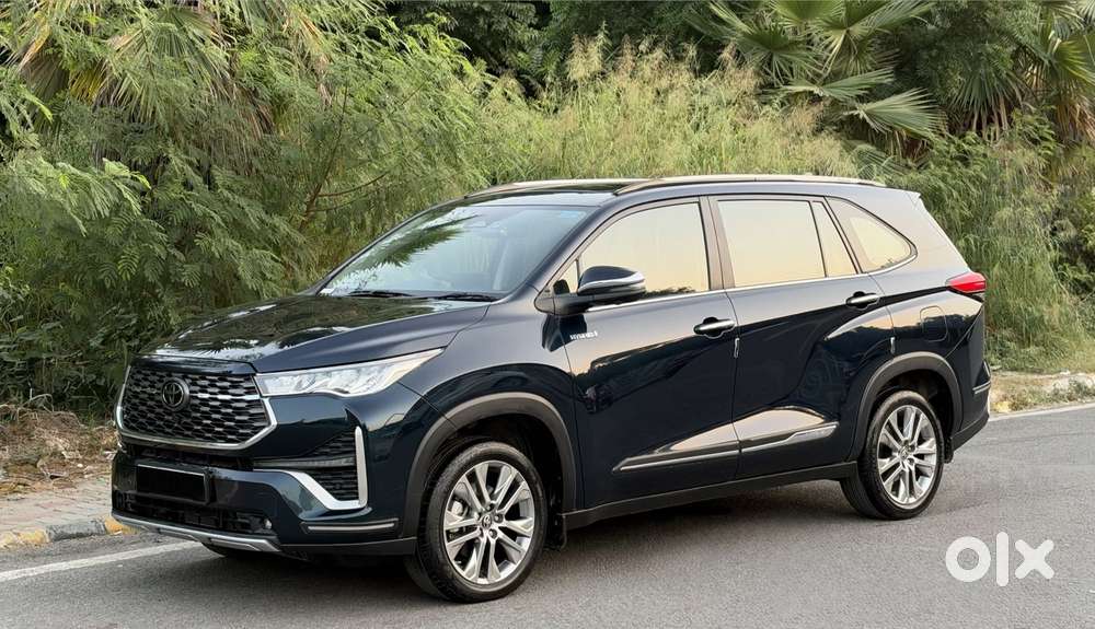 Toyota Innova Hycross 2.0 Zx (o) Hybrid 7 Str, 2024, Petrol