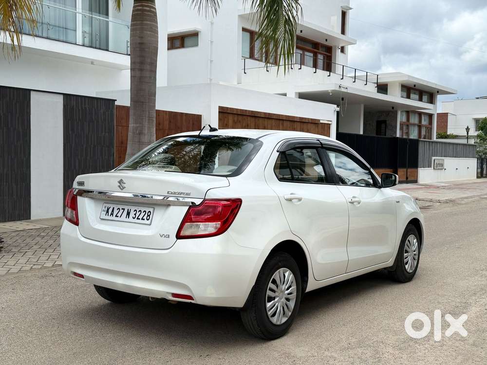 Maruti Suzuki Swift Dzire 1.2 Vxi, 2017, Petrol