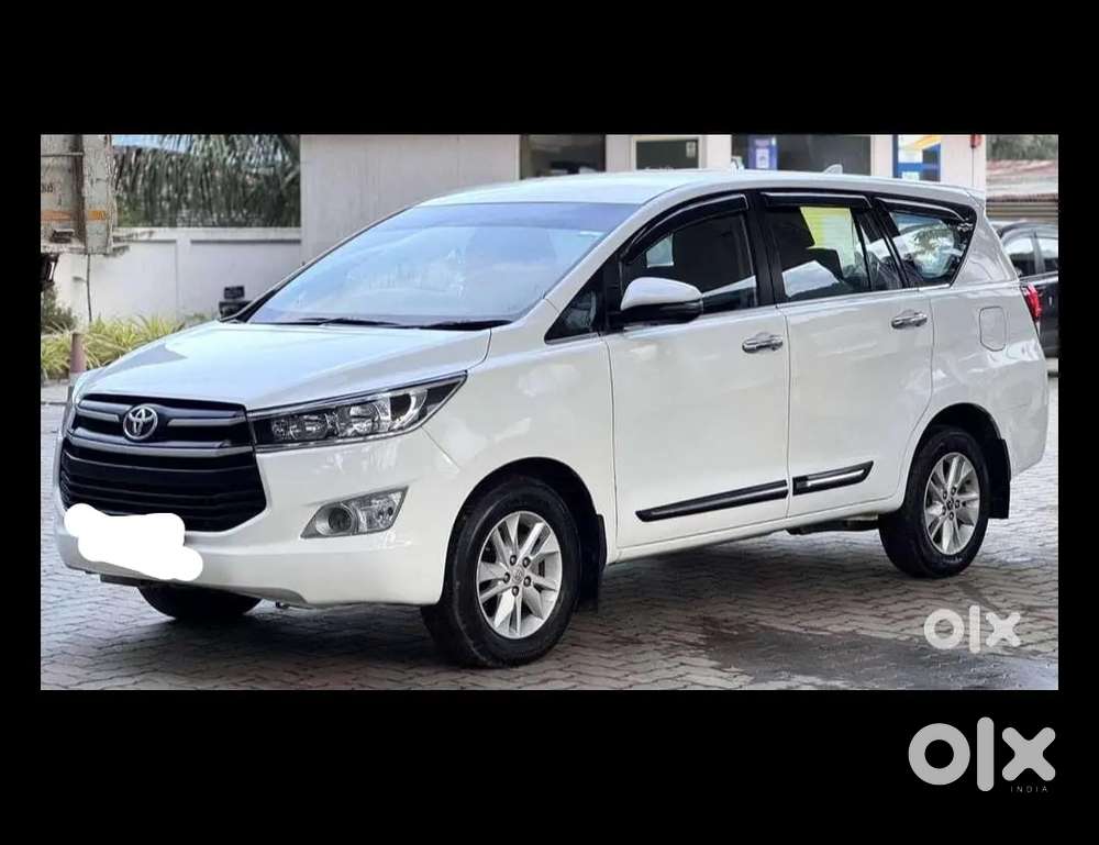 Toyota Innova Crysta 2.4v (2017)- Diesel