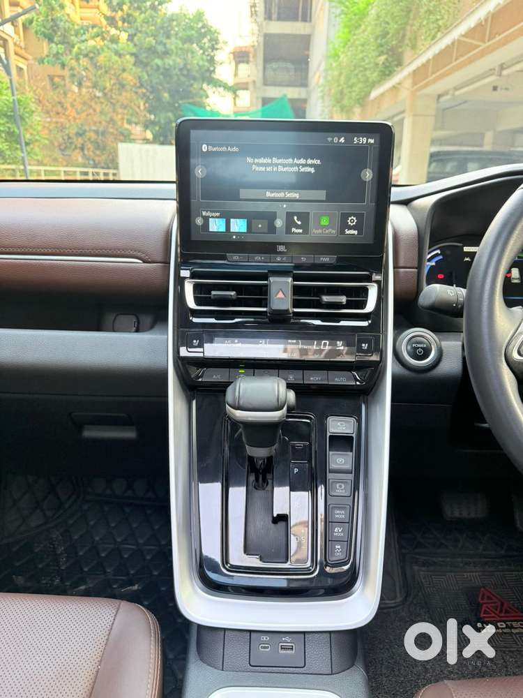 Toyota Innova Hycross 2.0 Zx (o) Hybrid 7 Str, 2024, Petrol