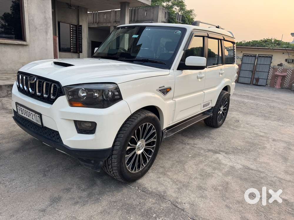 Mahindra Scorpio 2017 Diesel Well Maintained