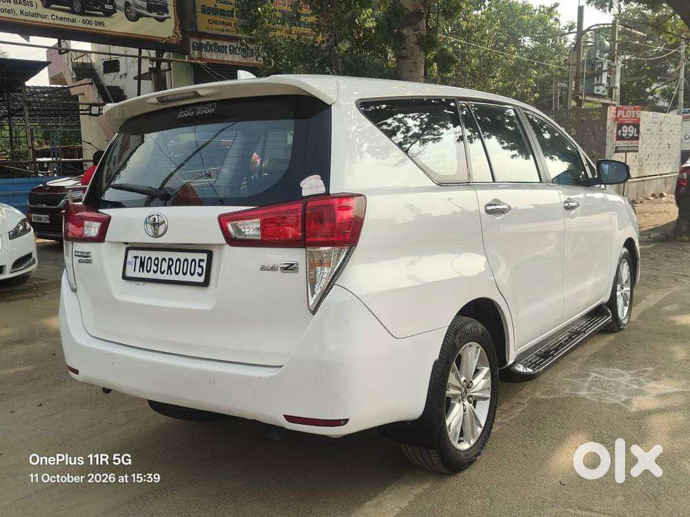 Toyota Innova Crysta 2.8z Automatic, 2016, Diesel