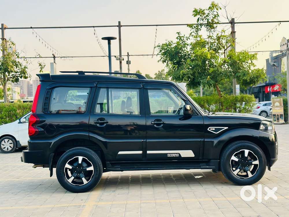 Mahindra Scorpio Classic 2.2 S 11 Mt 7 Cc, 2025, Diesel