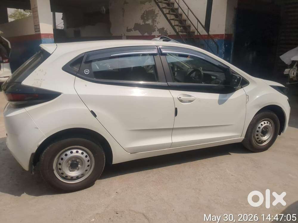 Tata Altroz Xe Cng 2024 Hybrid