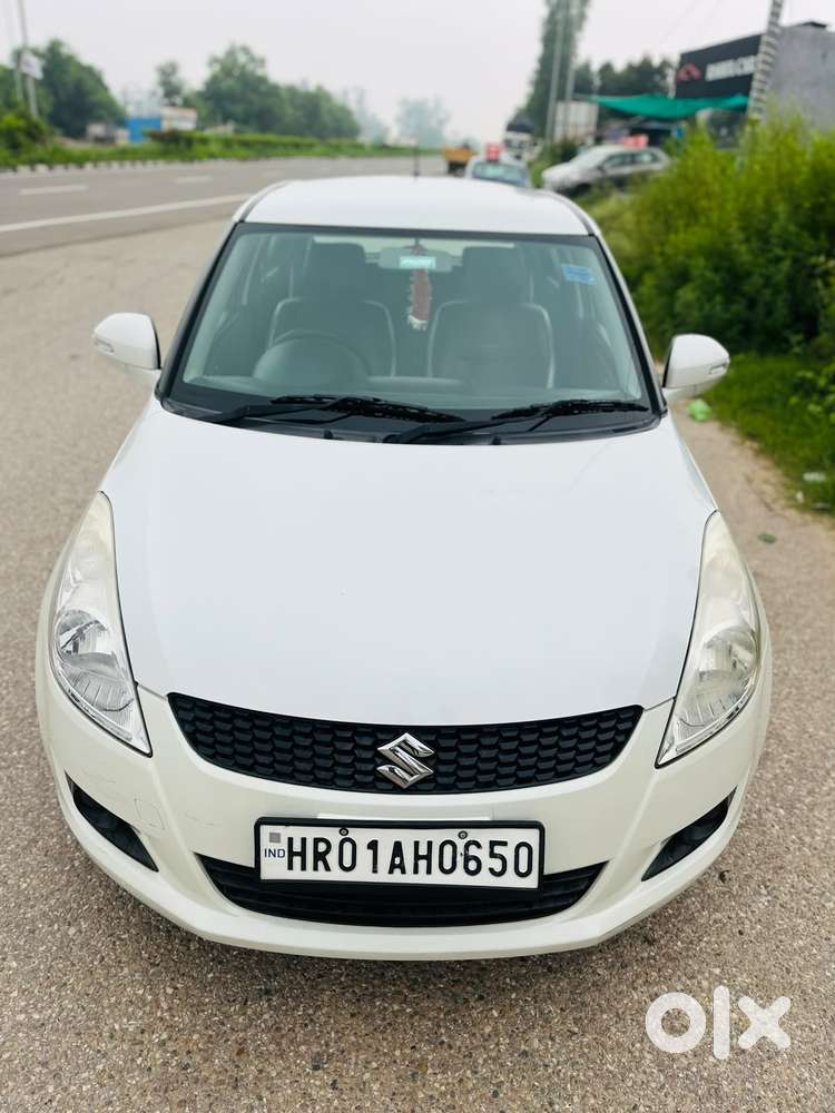 Maruti Suzuki Swift Vxi Optional, 2013, Petrol