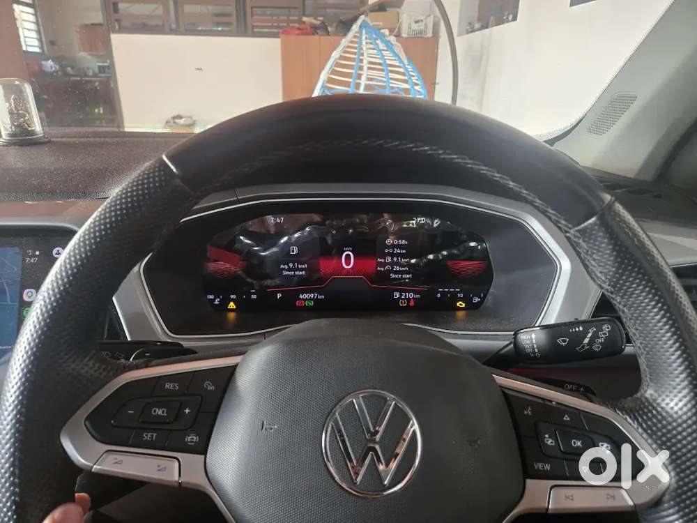 Volkswagen Taigun 2023 Petrol 40000 Km Driven