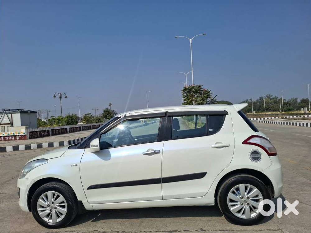 Maruti Suzuki Swift Ddis Zdi Plus, 2015, Diesel