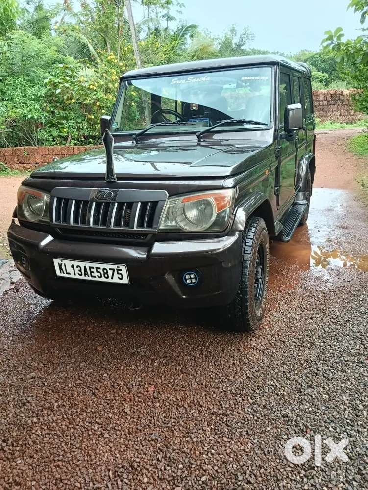 Bolero Slx 2wd 7 Seater Ac