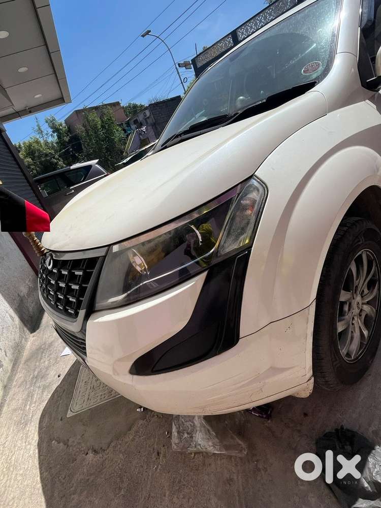 Mahindra Xuv500 2018 Diesel 128000 Km Driven