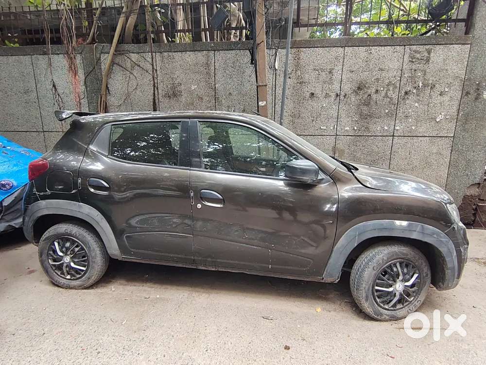 Renault Kwid 2016 Rxt Petrol Urgent Sell