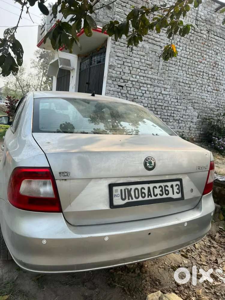 Skoda Rapid 2013 Diesel 180000 Km Driven