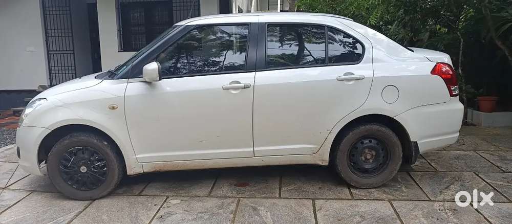 Maruti Suzuki Swift Dzire 2012 Petrol