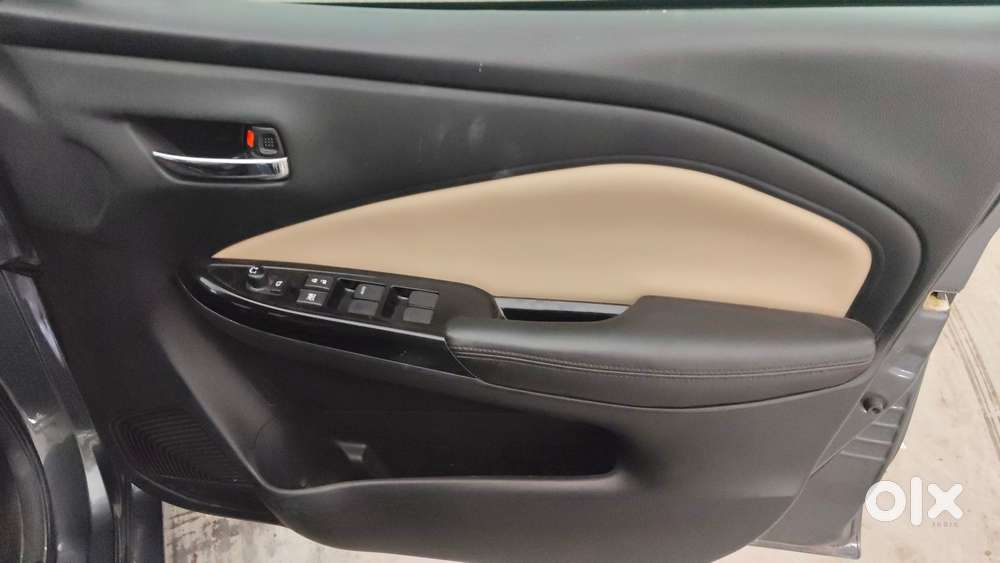 Toyota Glanza 1.2 V Amt, 2024, Petrol