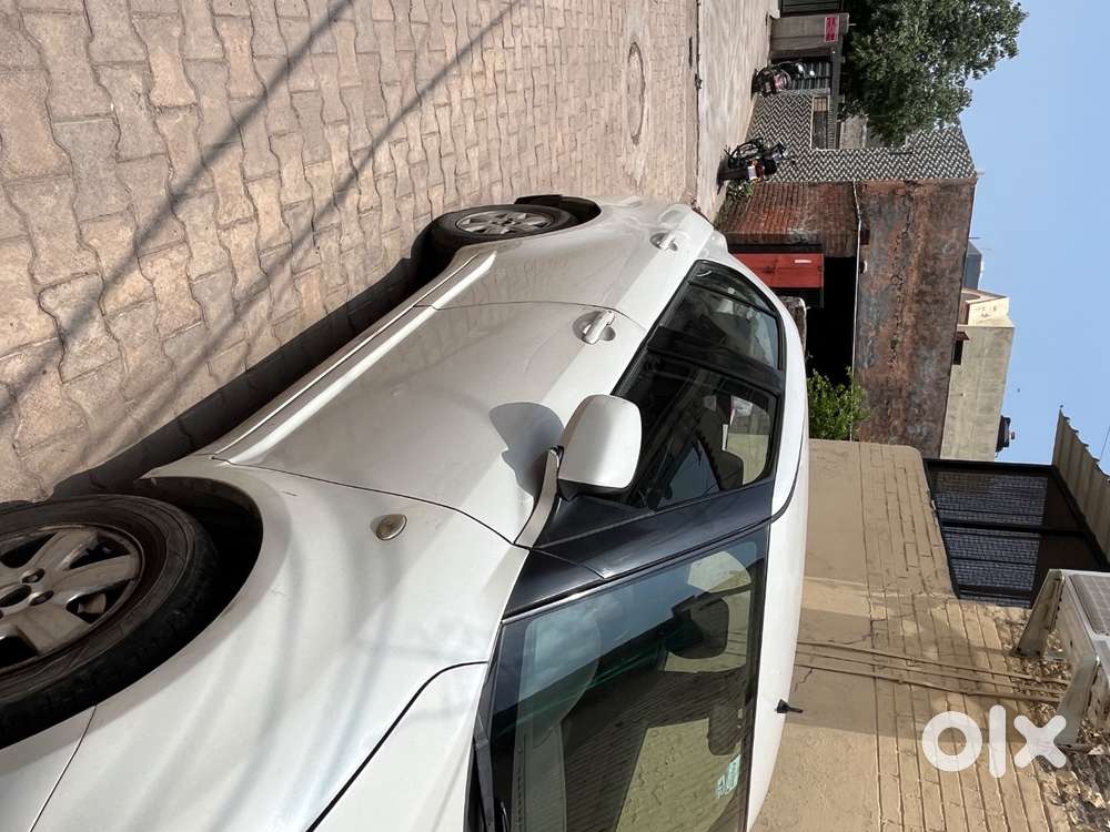 Maruti Dezire 1.2 Zxi Sedan Petrol In Good Condtipn