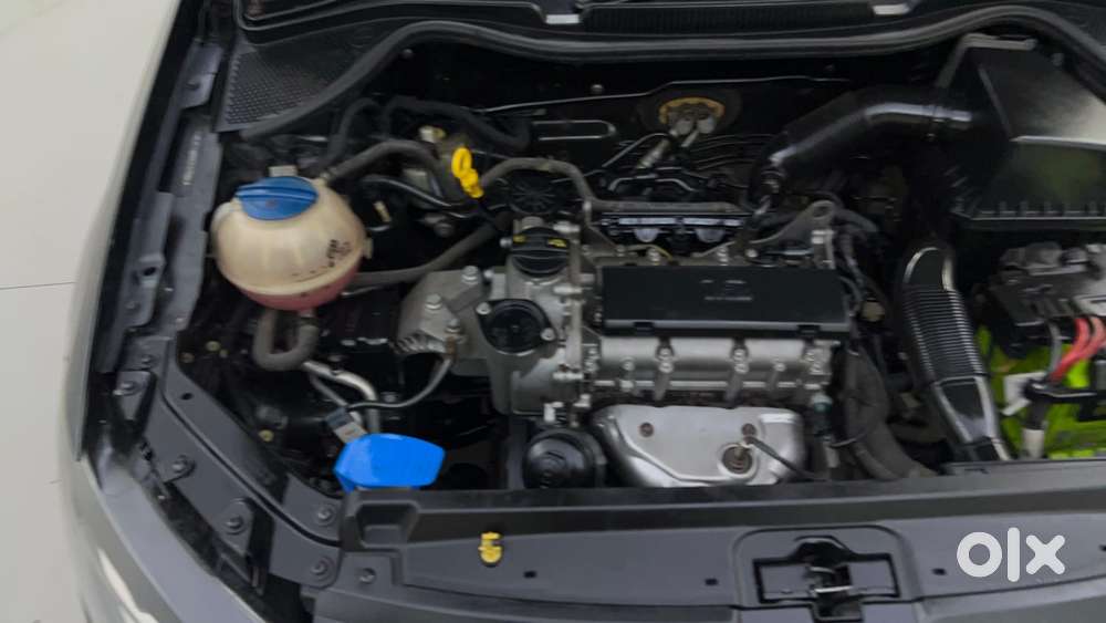 Volkswagen Polo Petrol Highline 1.2l, 2016, Petrol