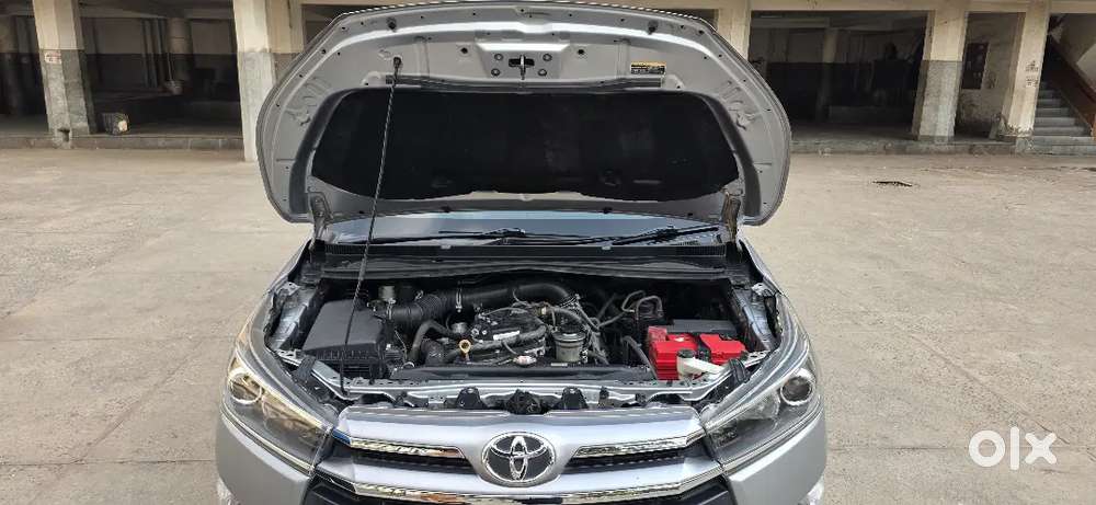 Toyota Innova Crysta 2.7 V 2018