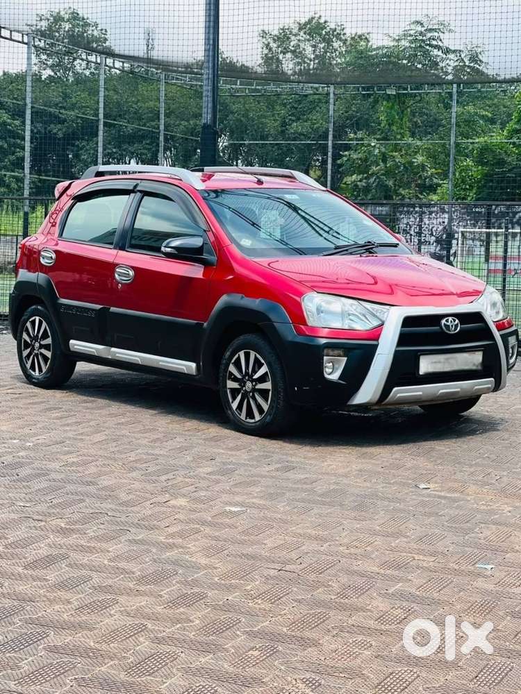 Toyota Etios Cross 2016