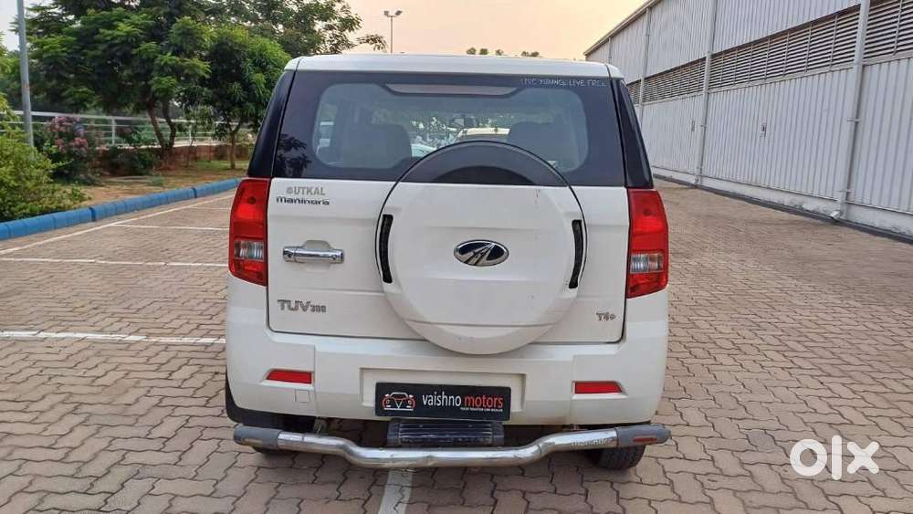 Mahindra Tuv 300 T4 Plus, 2018, Diesel