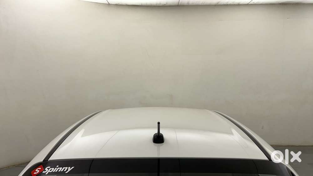 Maruti Suzuki Dzire Vxi Ags, 2023, Petrol