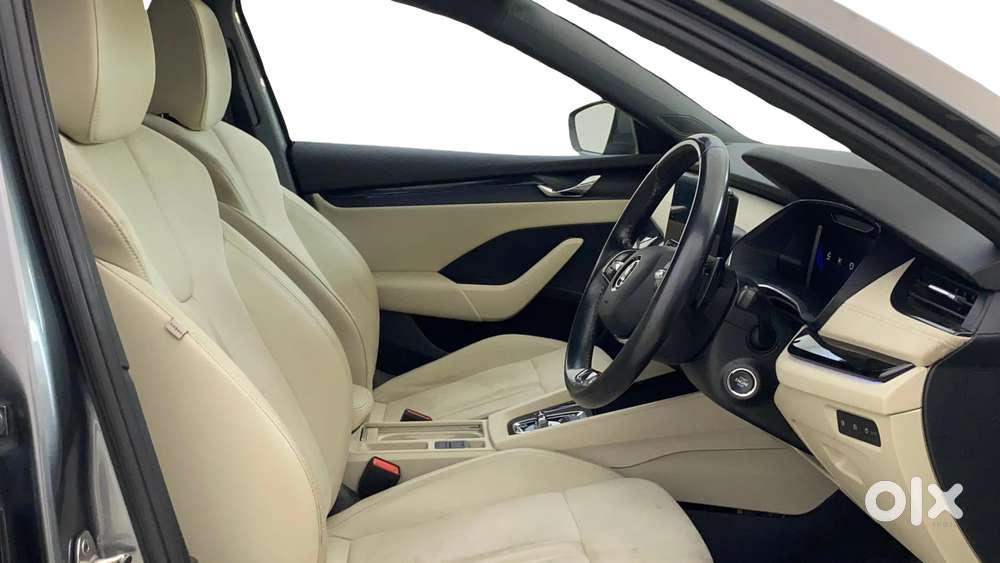 Skoda Octavia 2.0 L K Tsi At, 2022, Petrol