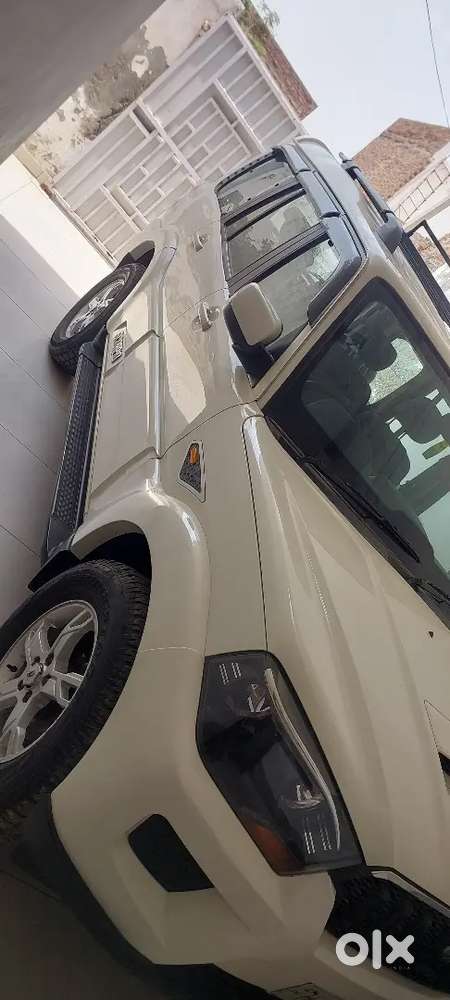Mahindra Scorpio Classic 2016 Diesel 60000 Km Driven