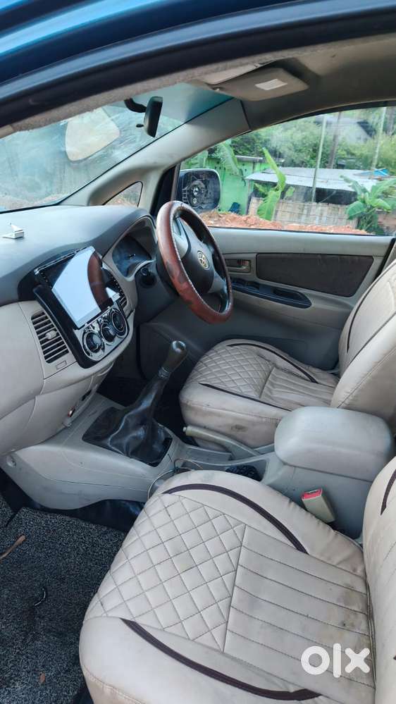 Toyota Innova 2.5 Z Diesel 7 Seater, 2014, Petrol