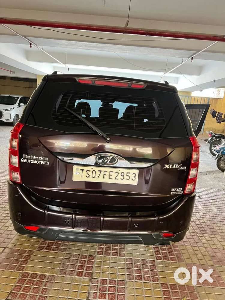Mahindra Xuv500 W10
