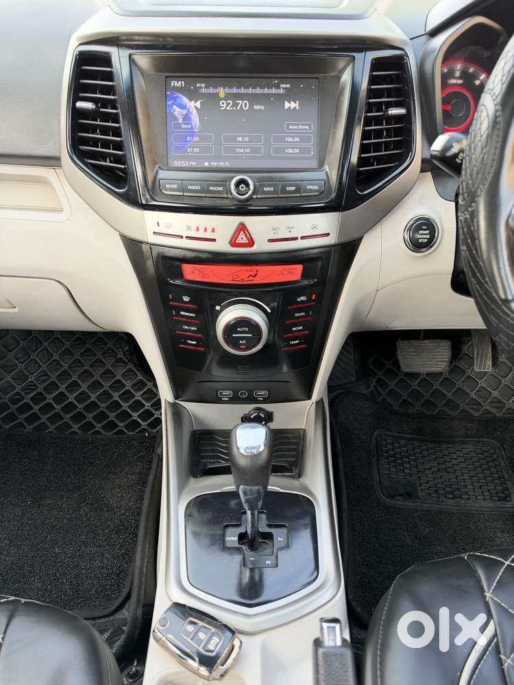 Mahindra Xuv300 W8 Option Diesel, 2022, Diesel