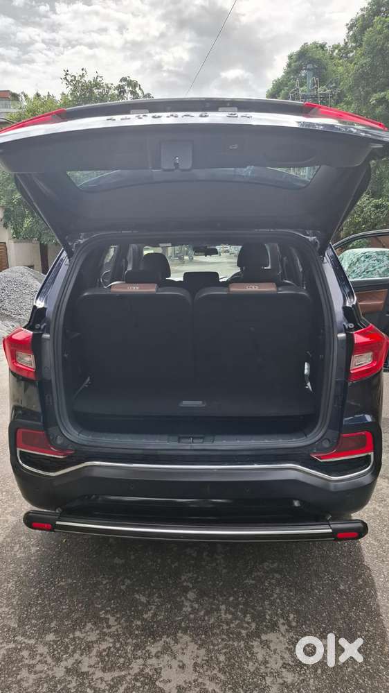 Mahindra Alturas G4 4x4 At, 2022, Diesel