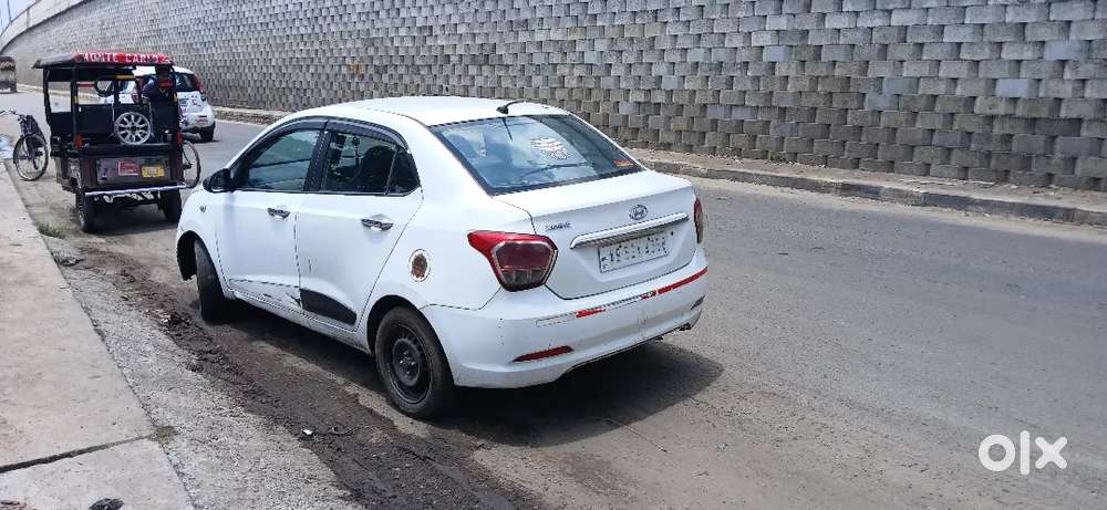 Hyundai Xcent Diesel 2015 Variant