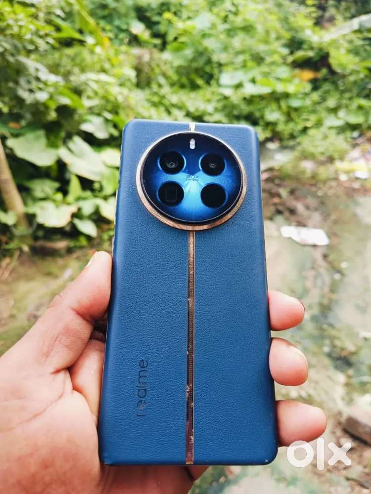 Realme 12 pro plus  12  256 hai