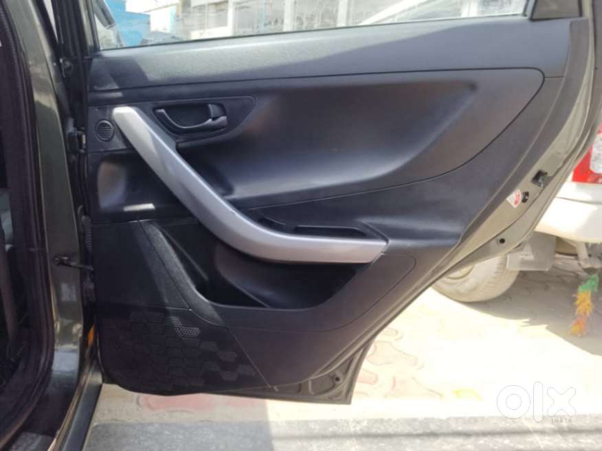 Tata Nexon 1.2 Revotron Xm (s), 2020, Petrol