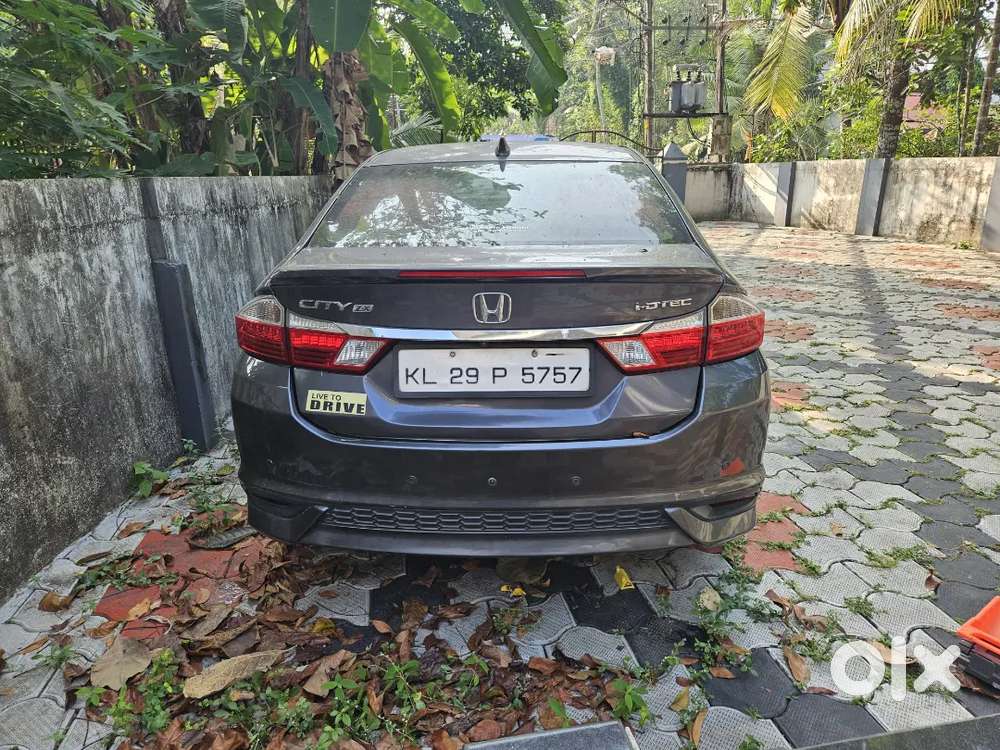 Honda City 2018 Diesel 132000 Km Driven With Sunroof