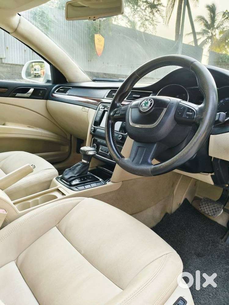 Skoda Superb 1.8 Elegance Tsi At, 2011, Petrol