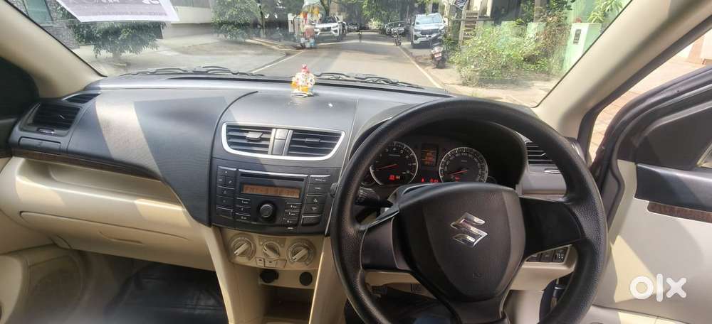 Maruti Suzuki Swift Dzire 1.2 Vxi Bsiv, 2015, Petrol