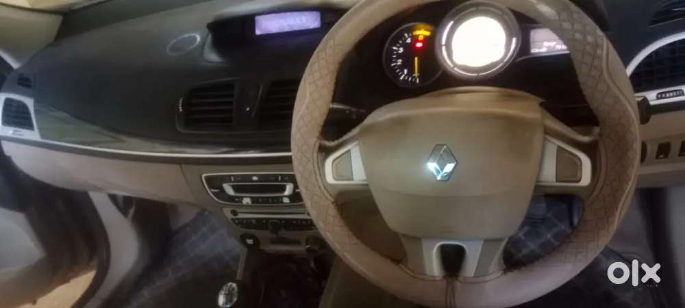Renault Fluence 2012 Diesel 120000 Km Driven