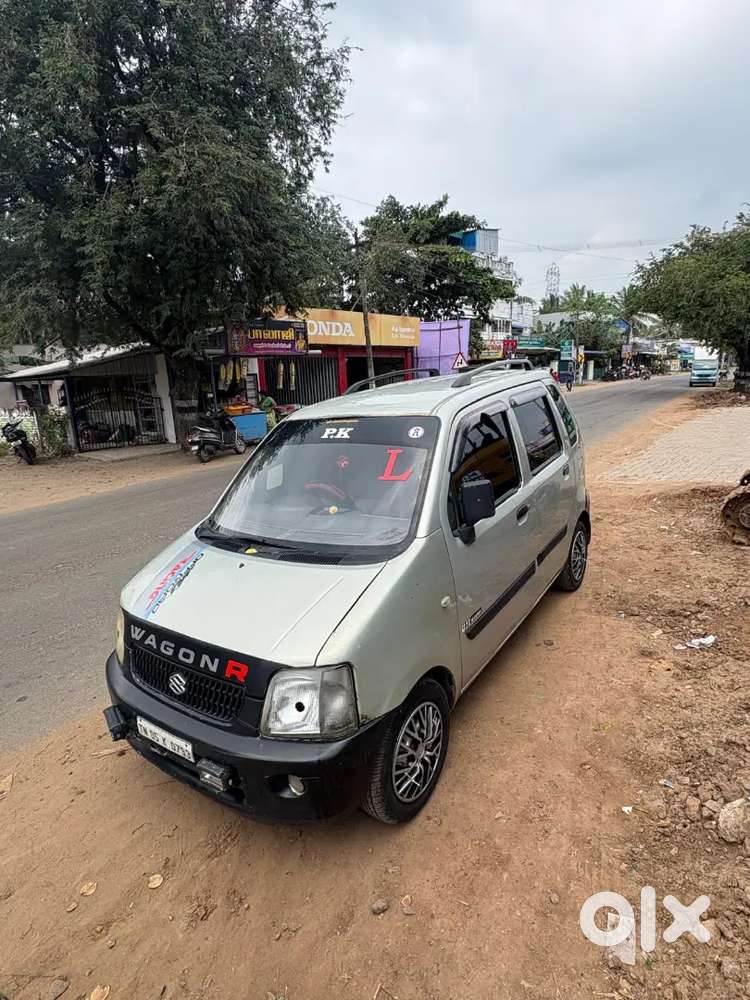 Engine Good Condition R Petrol Manual 2006