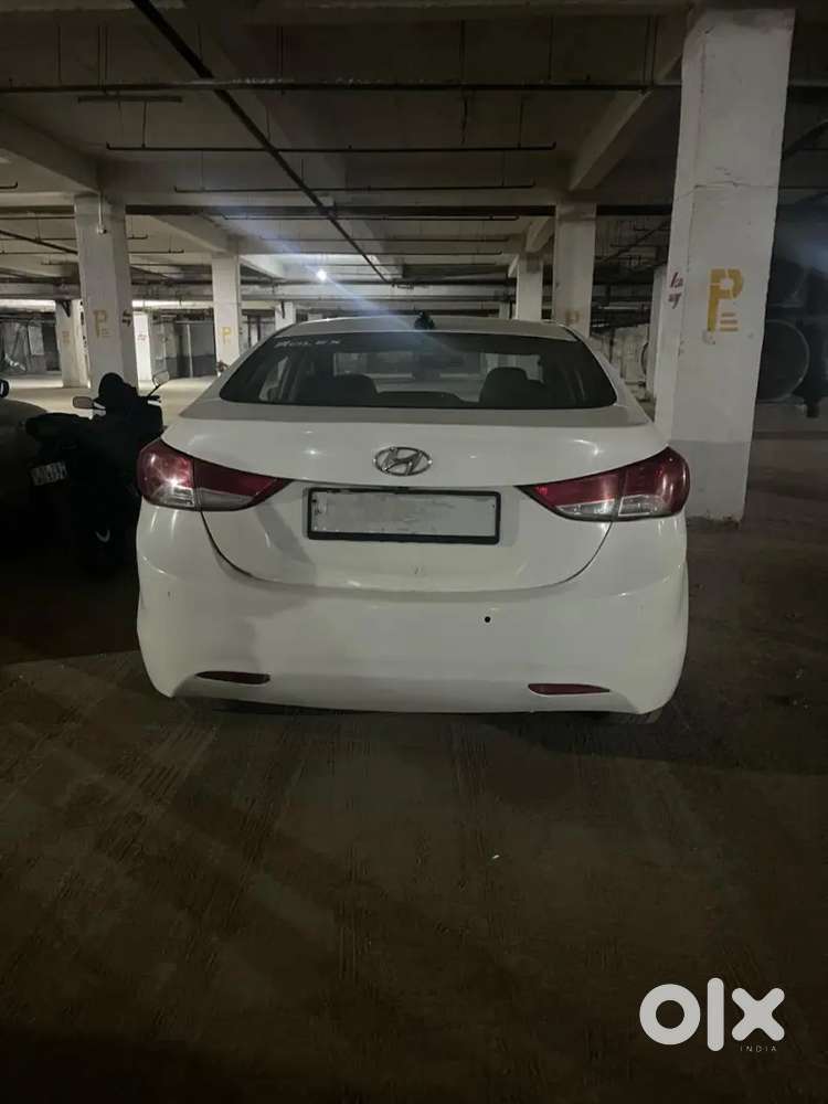Hyundai Elantra 2013 Petrol Well Maintained