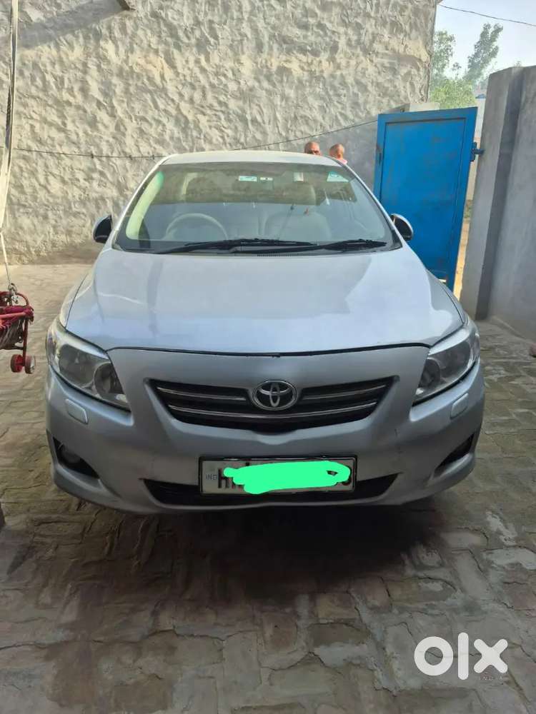 Toyota Corolla Altis 2010