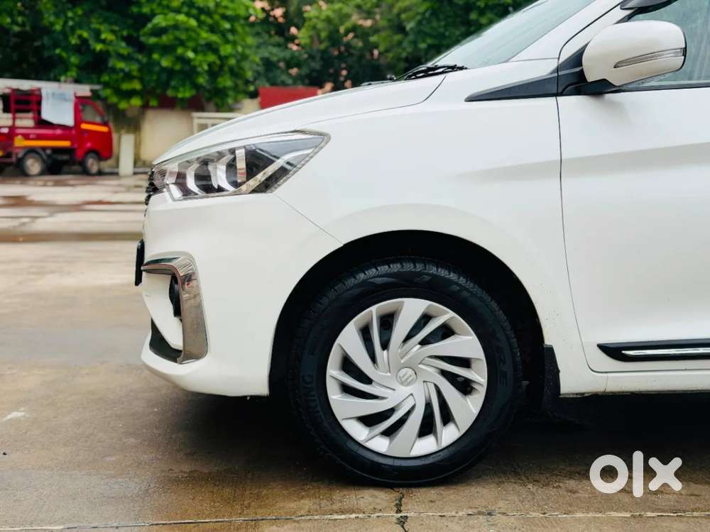Maruti Suzuki Ertiga 1.5 Vxi, 2022, Petrol