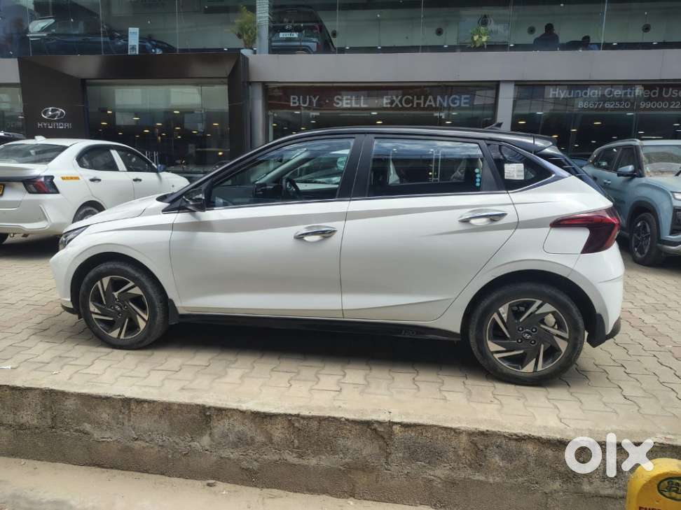 Hyundai I20 Asta (o) 1.0 Turbo Dct, 2023, Petrol