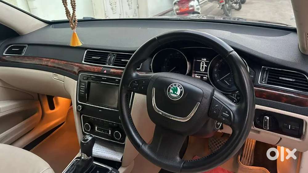 Skoda Superb Elegance 1.8 Tsi