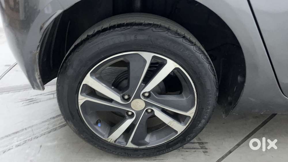 Tata Altroz 1.2 Xz Plus Petrol, 2022, Petrol