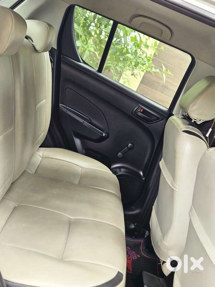Maruti Suzuki Swift Lxi Option, 2015, Petrol