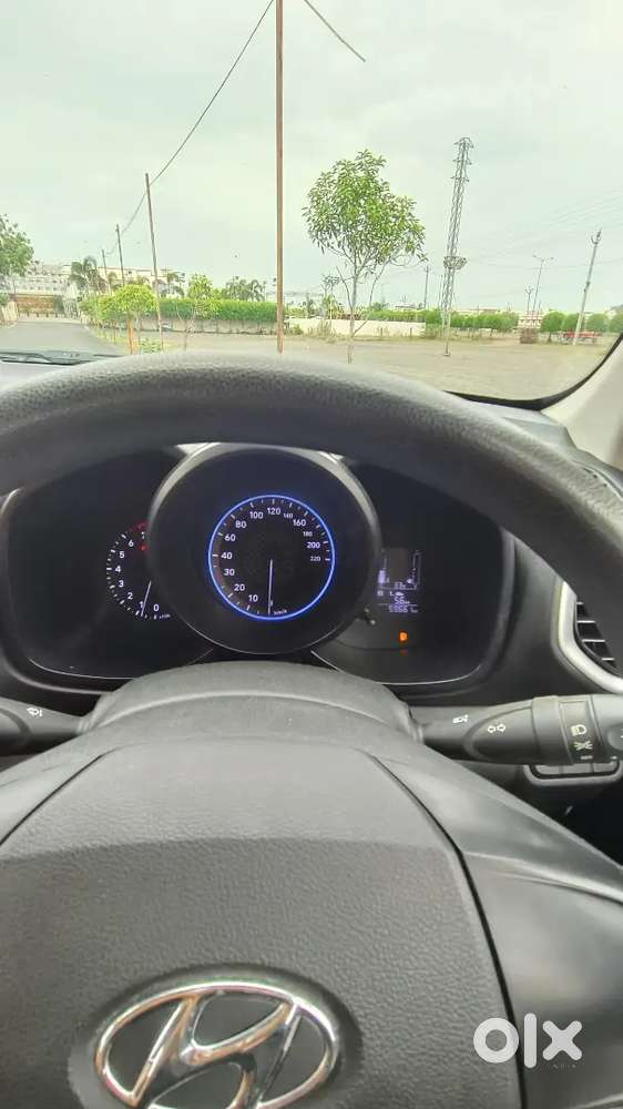 Hyundai Venue 2020 Petrol Well Maintained